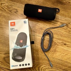 JBL Flip 4 Bluetooth Speaker (Lightly Used) w/ braided charging cable